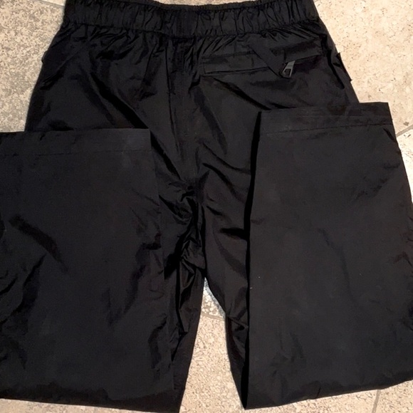 Kids Pacific Rim Rain Shell Pants. Waterproof! Youth Small. Like new condition. - Picture 2 of 12